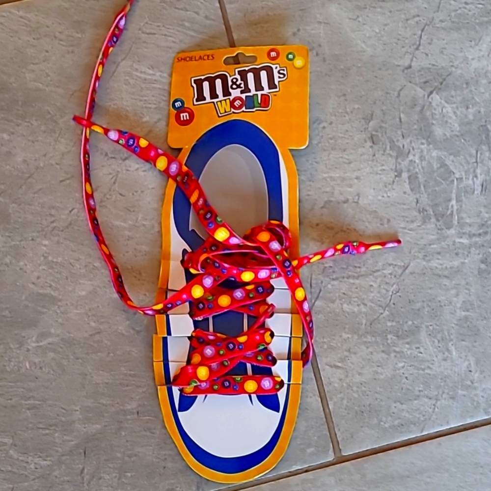 M&M shoe laces